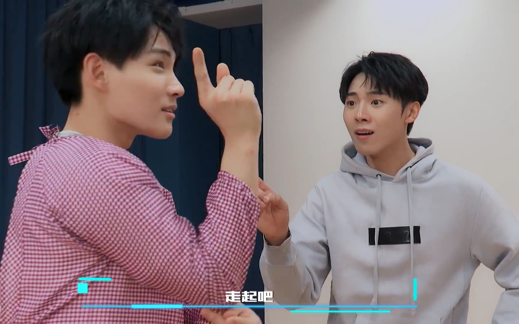 高嘉朗李鑫一实锤了月朗鑫稀是刘老根大舞台派来卧底在创的交换生他俩