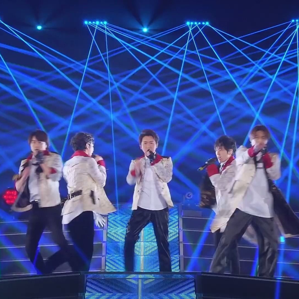 This is 嵐LIVE 2020.12.31 合集_哔哩哔哩_bilibili