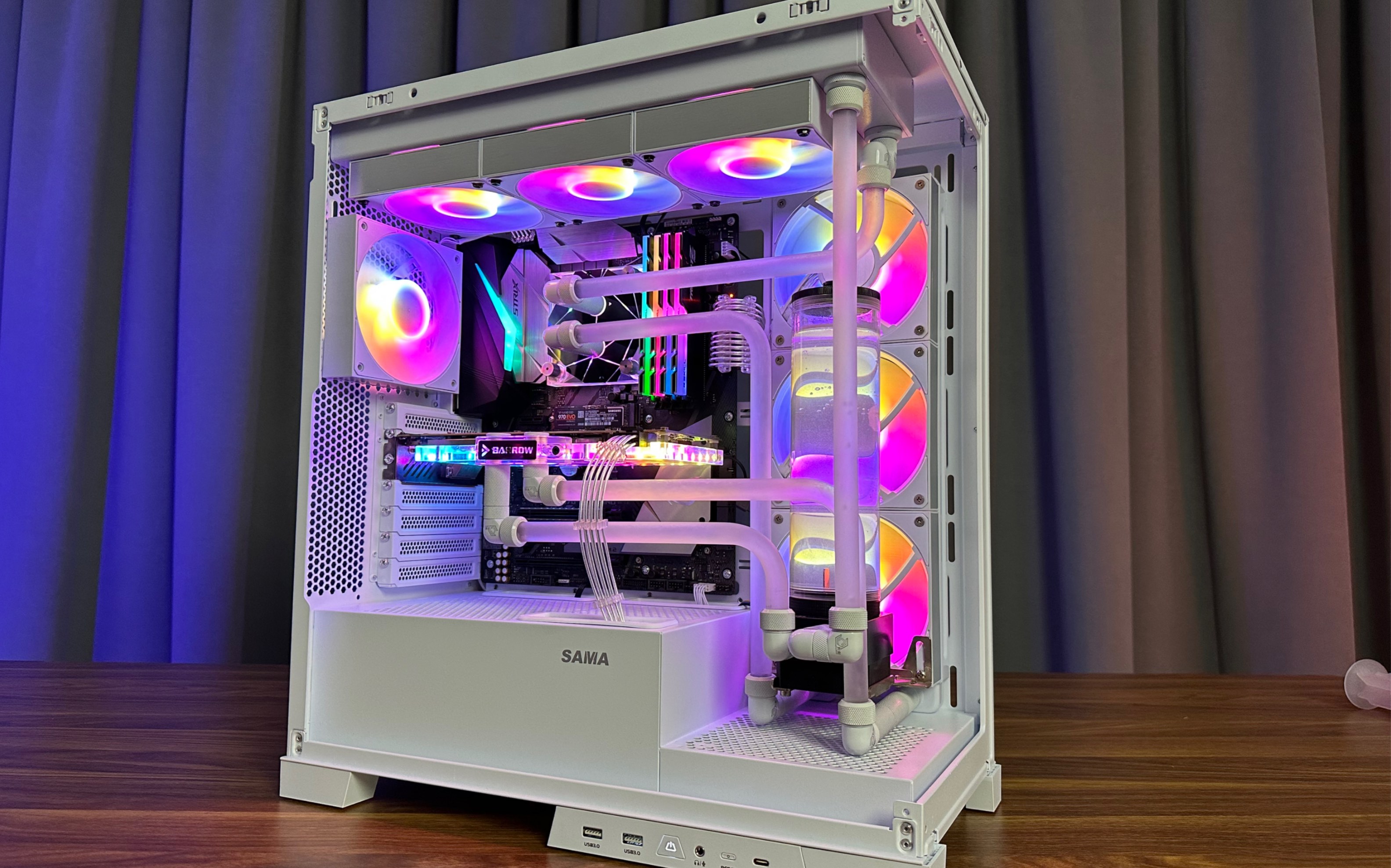 先马大境界分体,一体水冷双料展示,硬件拉跨对不住观众,喜欢就喷吧!