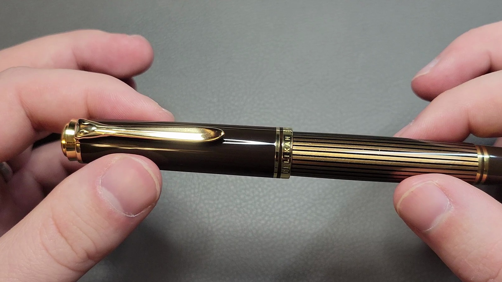 百利金 m800 棕黑/棕条/棕乌龟