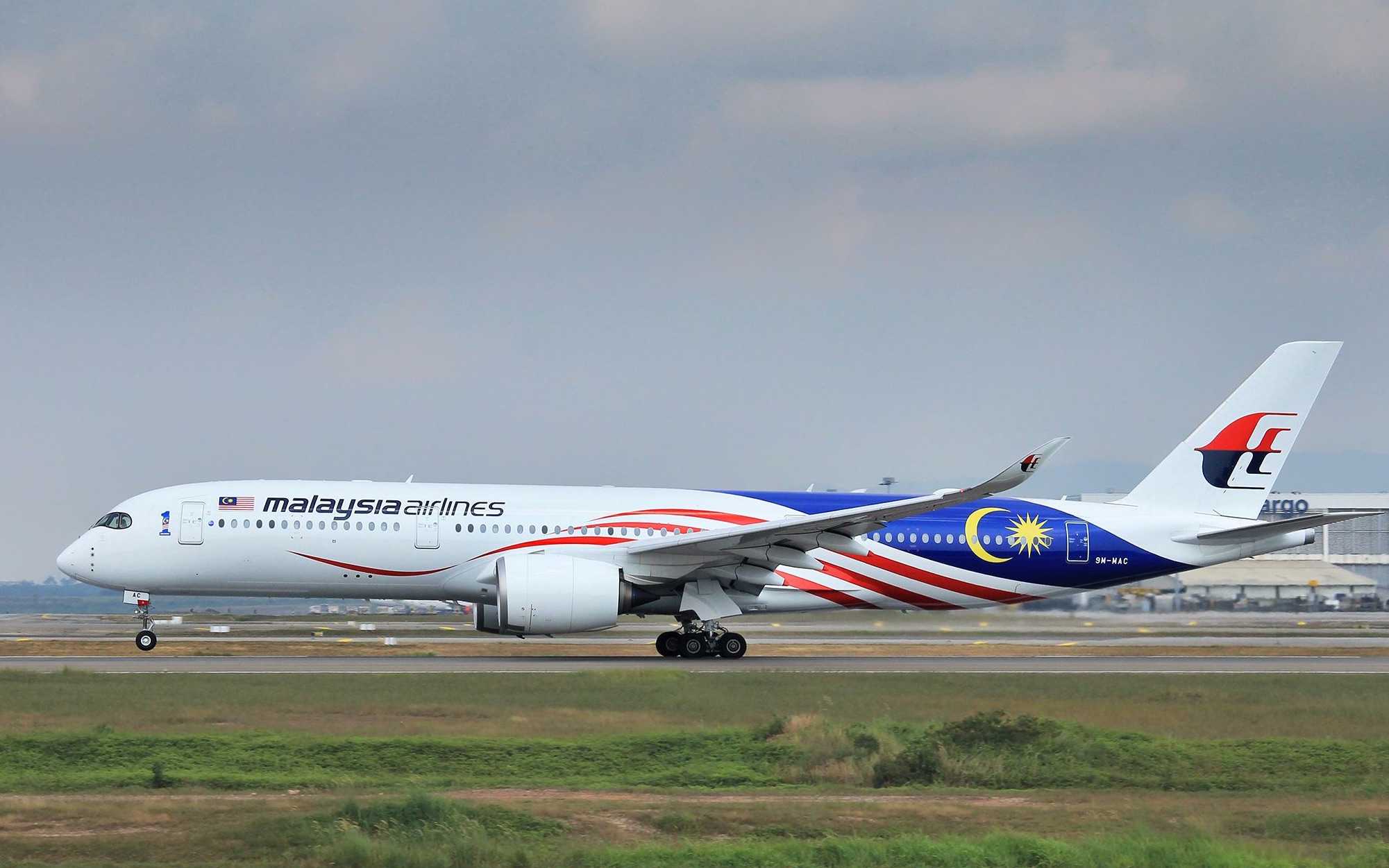 马来西亚航空公司mh53大阪关西吉隆坡空客a359经济舱飞行