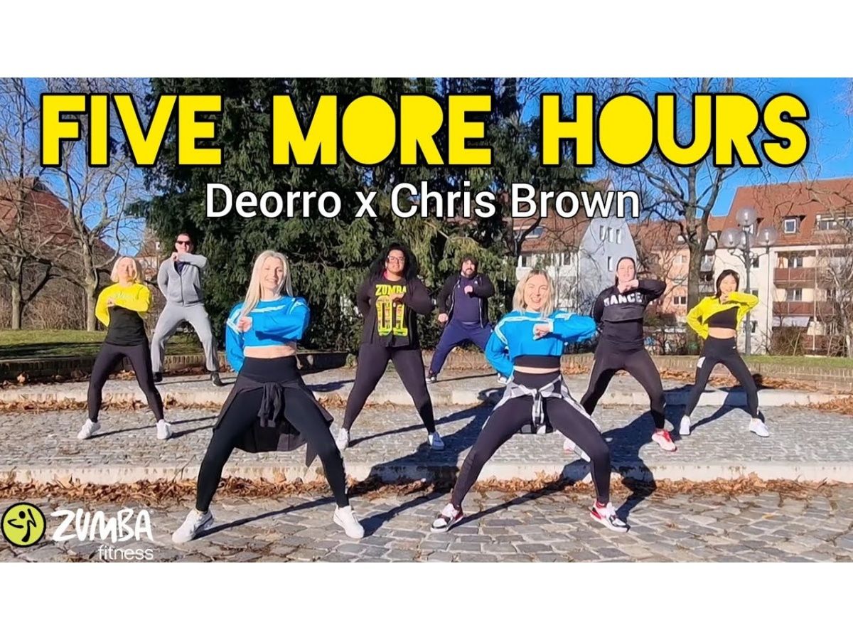 [图]【Zumba | Five More Hours - Deorro & Chris Brown】by Zumba Tati & Friends