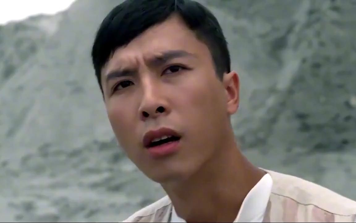 高压线:甄子丹被混混嘲讽,无奈摇摇头,下秒精彩了!