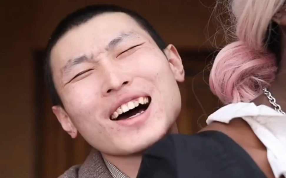 《ni好中国之答辩爱上了泥哥》豆瓣评分:2.