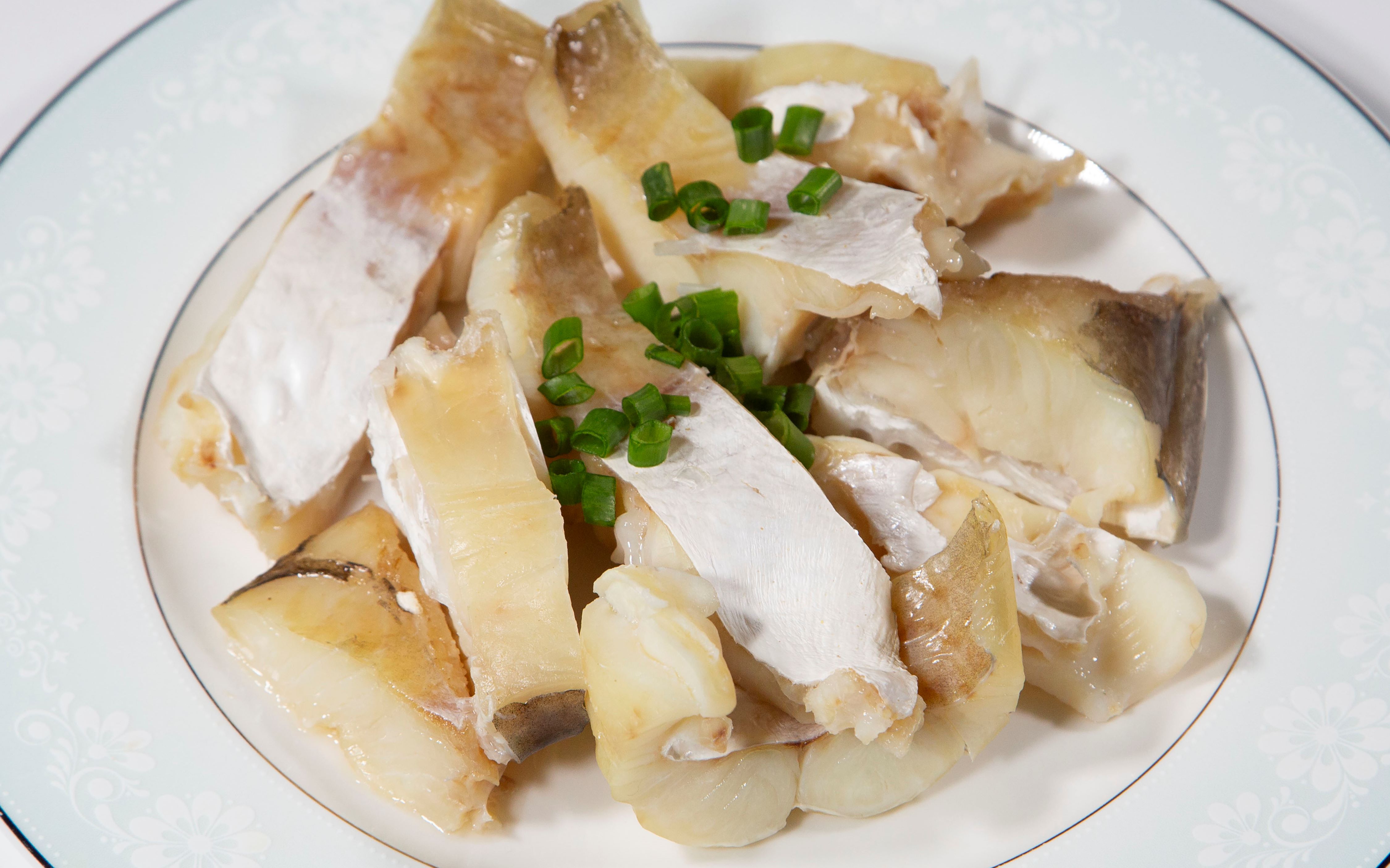 剥皮鱼的古老做法批鲞晒干做清蒸那是夹杂着太阳味道的原汁原味