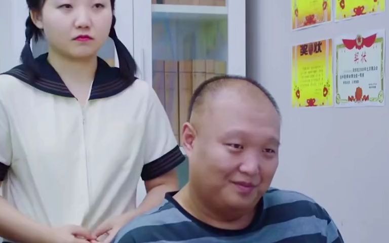 辣目洋子有一个长得凶神恶煞的老爸是怎样的一个体验