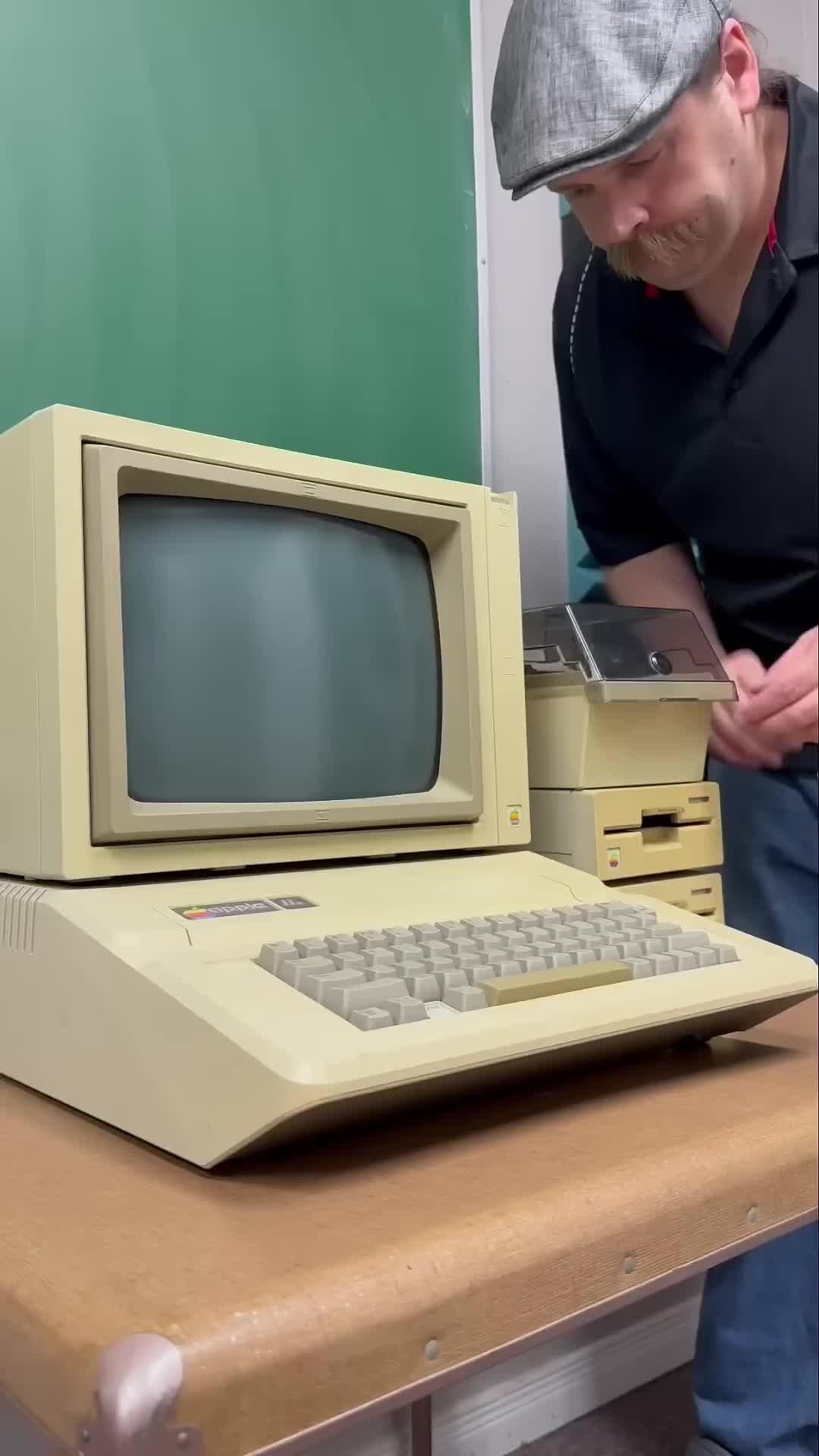 "计算机实验室怀旧:穿越加拿大,苹果电脑,复古计算,复古游戏,80年代90