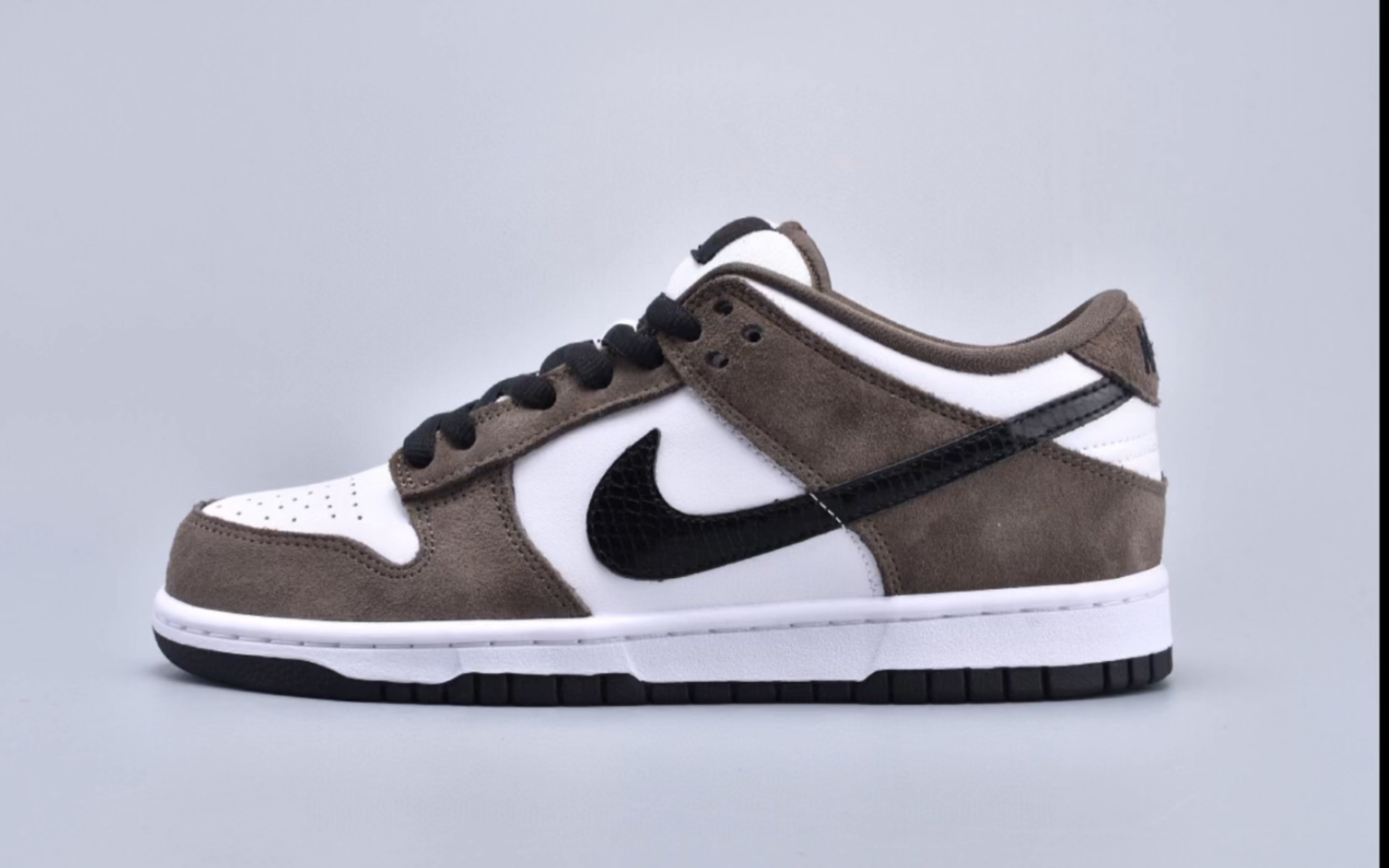 耐克 nike sb dunk low trail end 翻毛黑棕白低帮板鞋货号304292-102