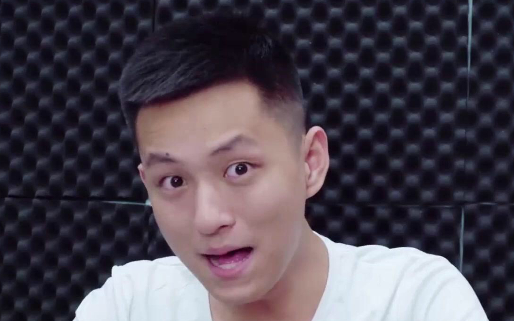 敬汉卿的油管频道是怎样的?_哔哩哔哩_bilibili