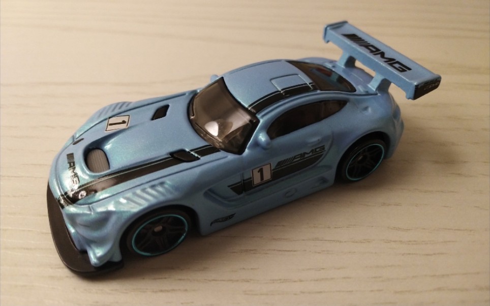 风火轮奔驰amg gt3测评!非常棒的一款风火轮小车.(可惜车灯没印)