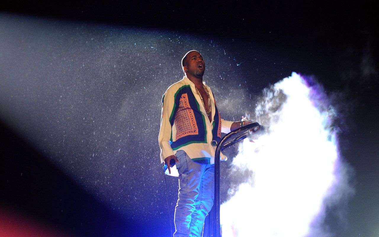 中英经典现场kanyewestflashinglights