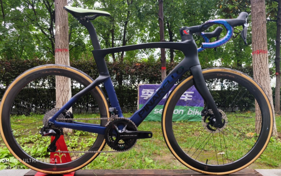 给北京粉丝定制的pinarello 皮娜瑞罗入门公路车交货哔哩哔哩bilibili