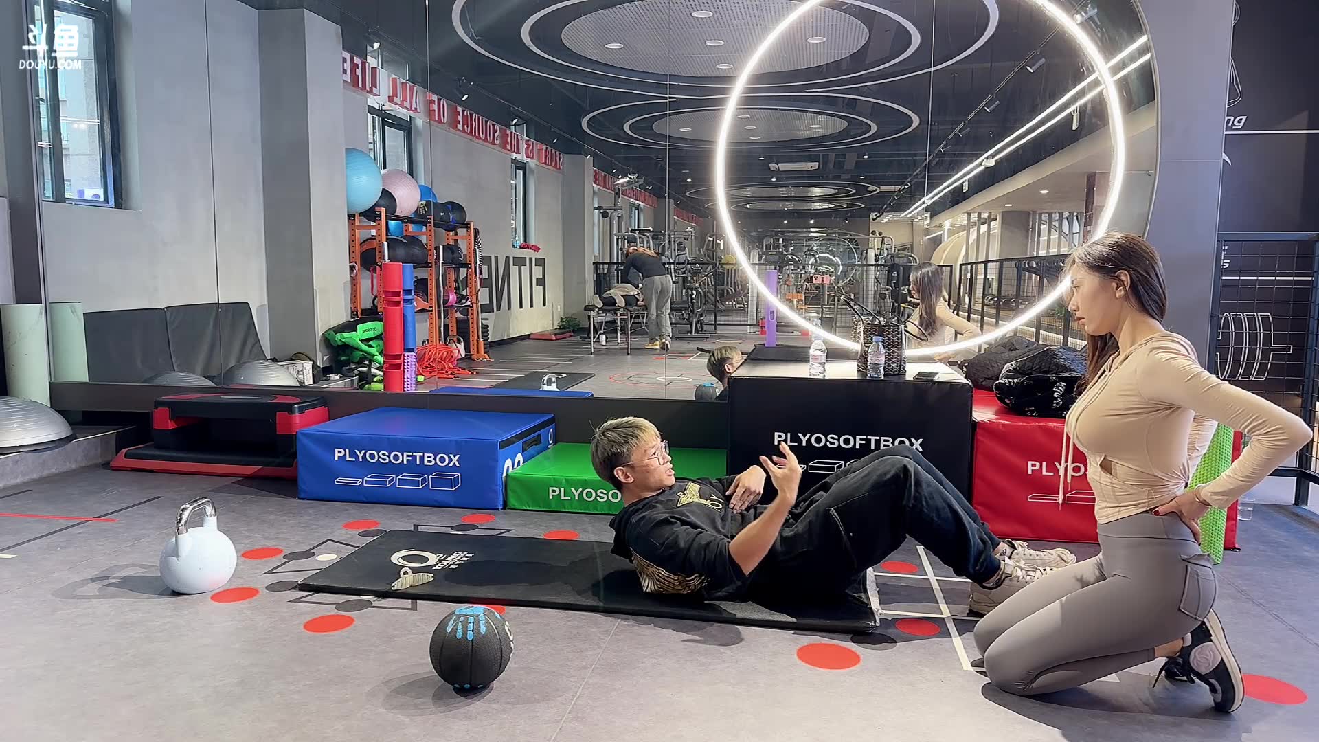 [斗鱼]小小玉酱直播录像2022-11-19 15点