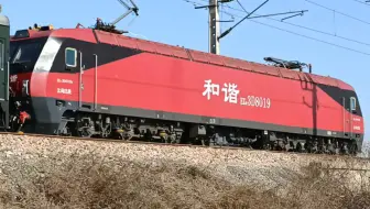 客车K974次永清站4道停车，待避客车K570次，本务沈局沈段HXD3D-8019