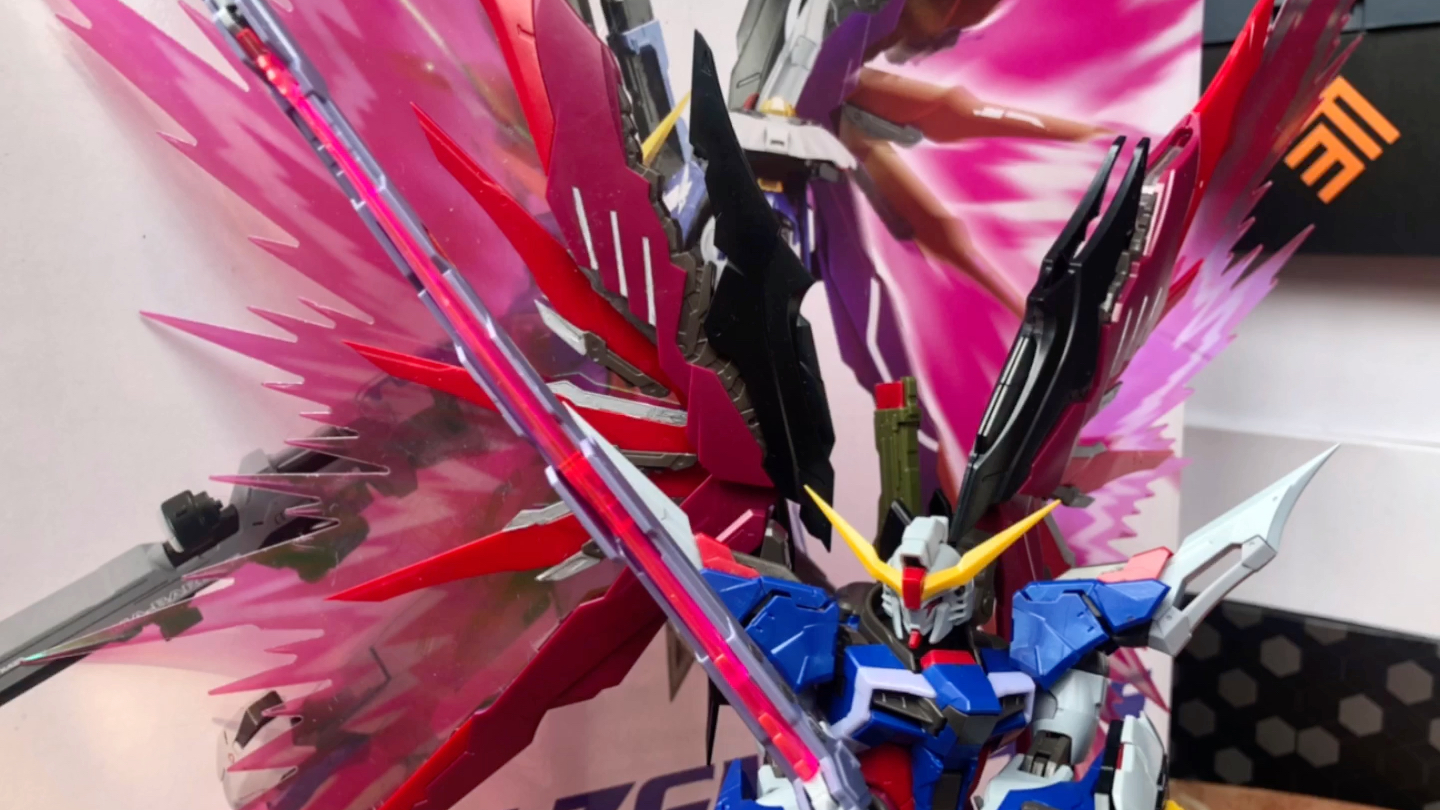 自在如风的高达拼拍 龙桃子 mg 命运高达