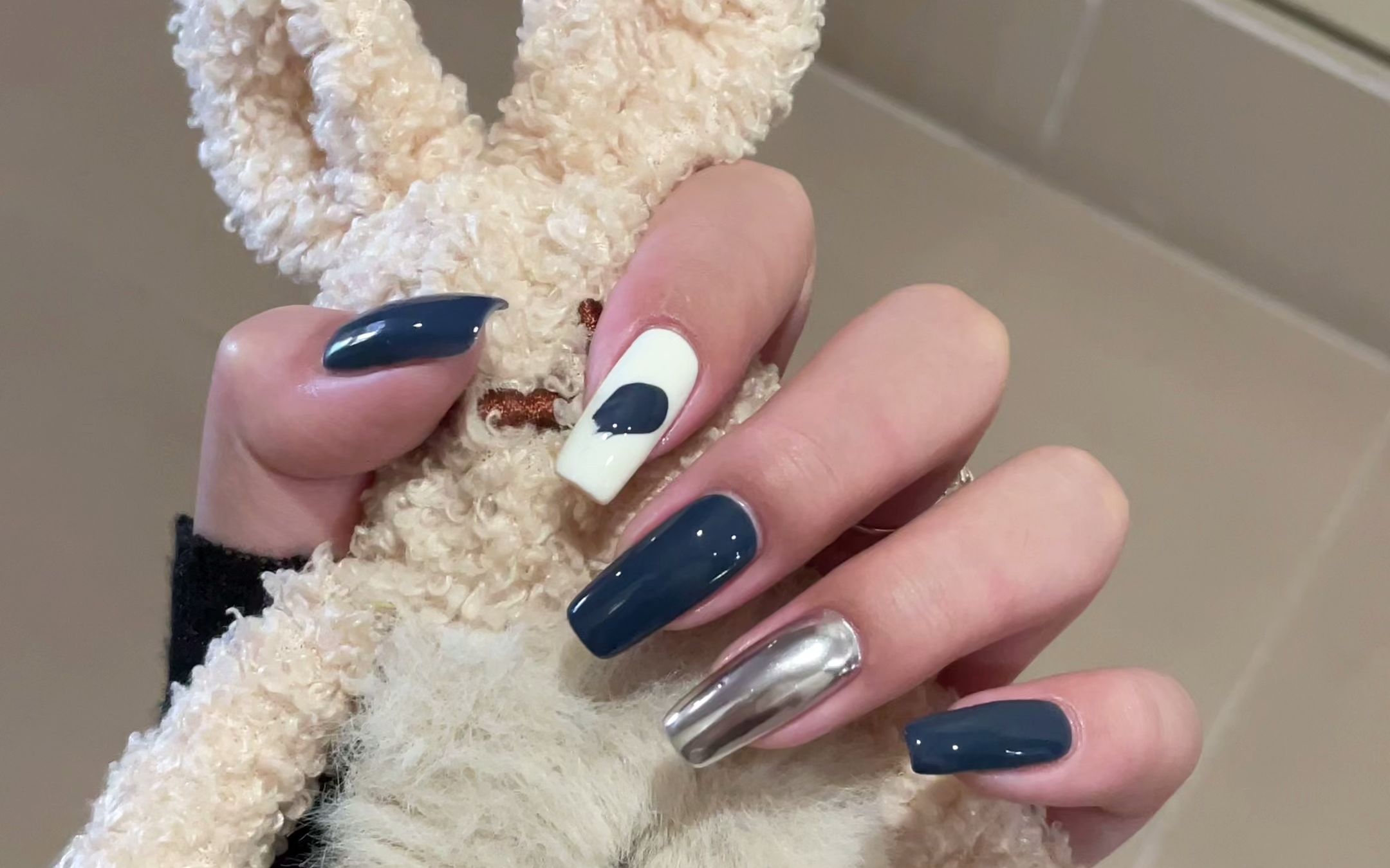 秋冬藏蓝色镜面美甲教程