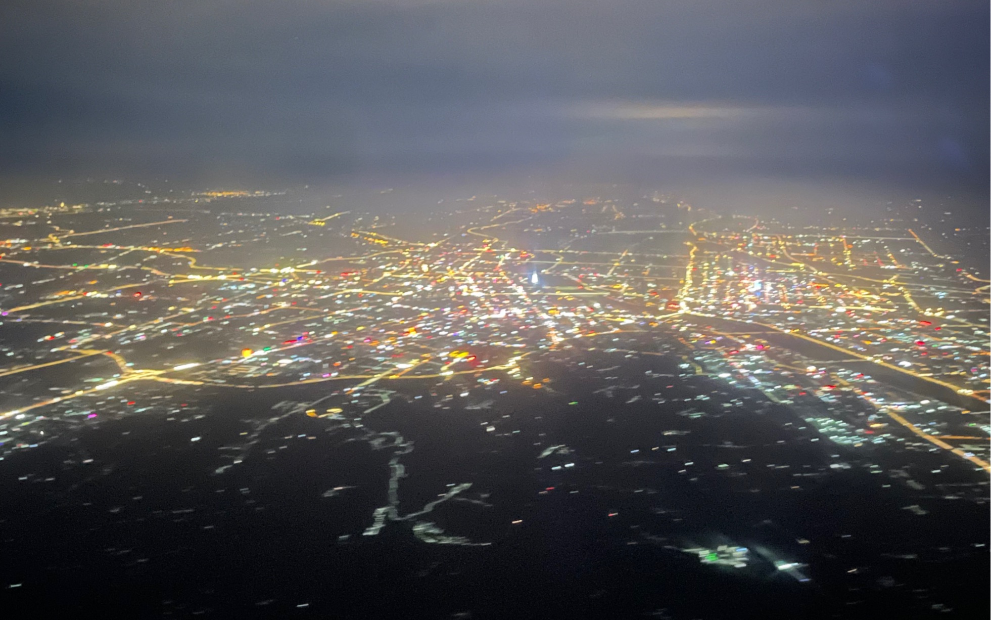 飞机起飞 & 洛阳夜景