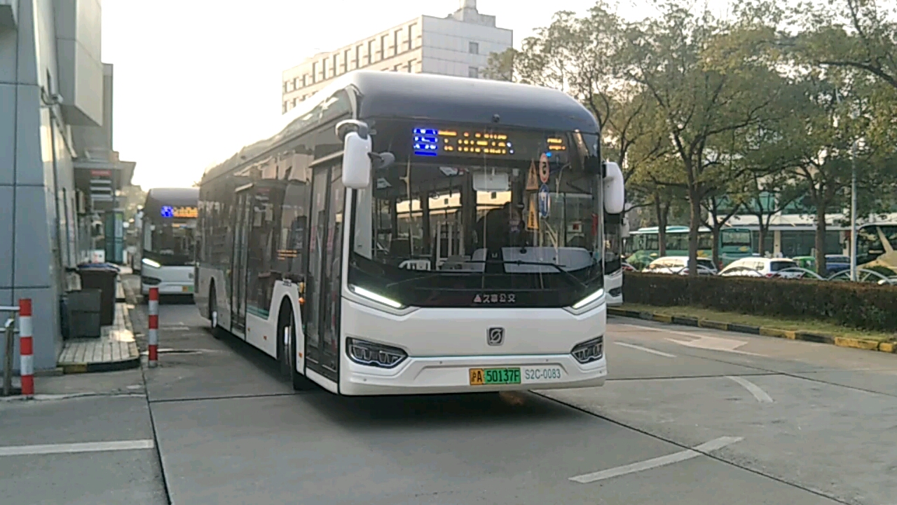 【上海公交】宝山8路s2c-0083出吴淞公交客运站