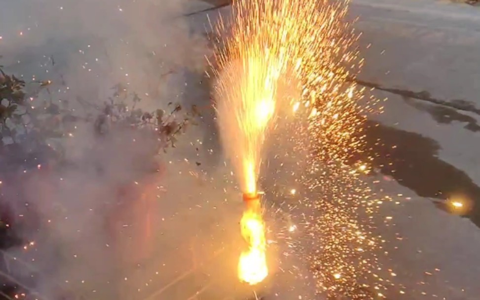 可乐瓶自制烟花风火轮