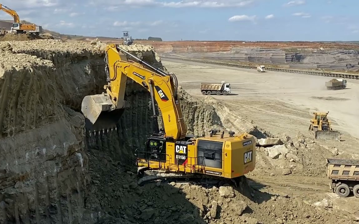 【mega machines channel】卡特彼勒 6015b 挖掘机只需两次通过即可