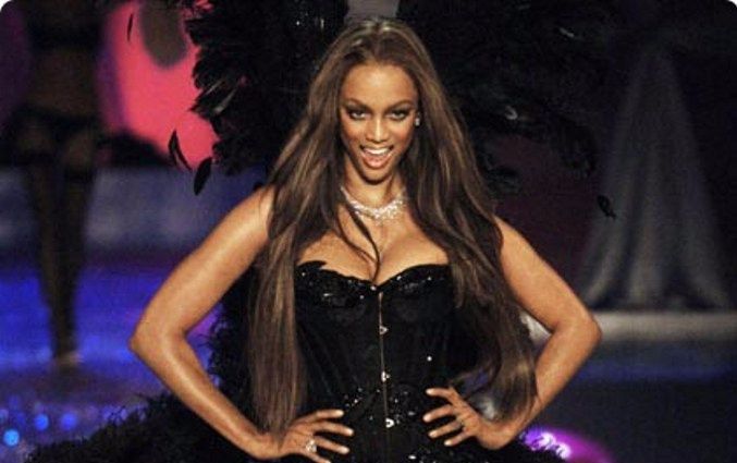 [图]【维多利亚的秘密】Tyra Banks 泰妈在维密走秀合集 1997-2005