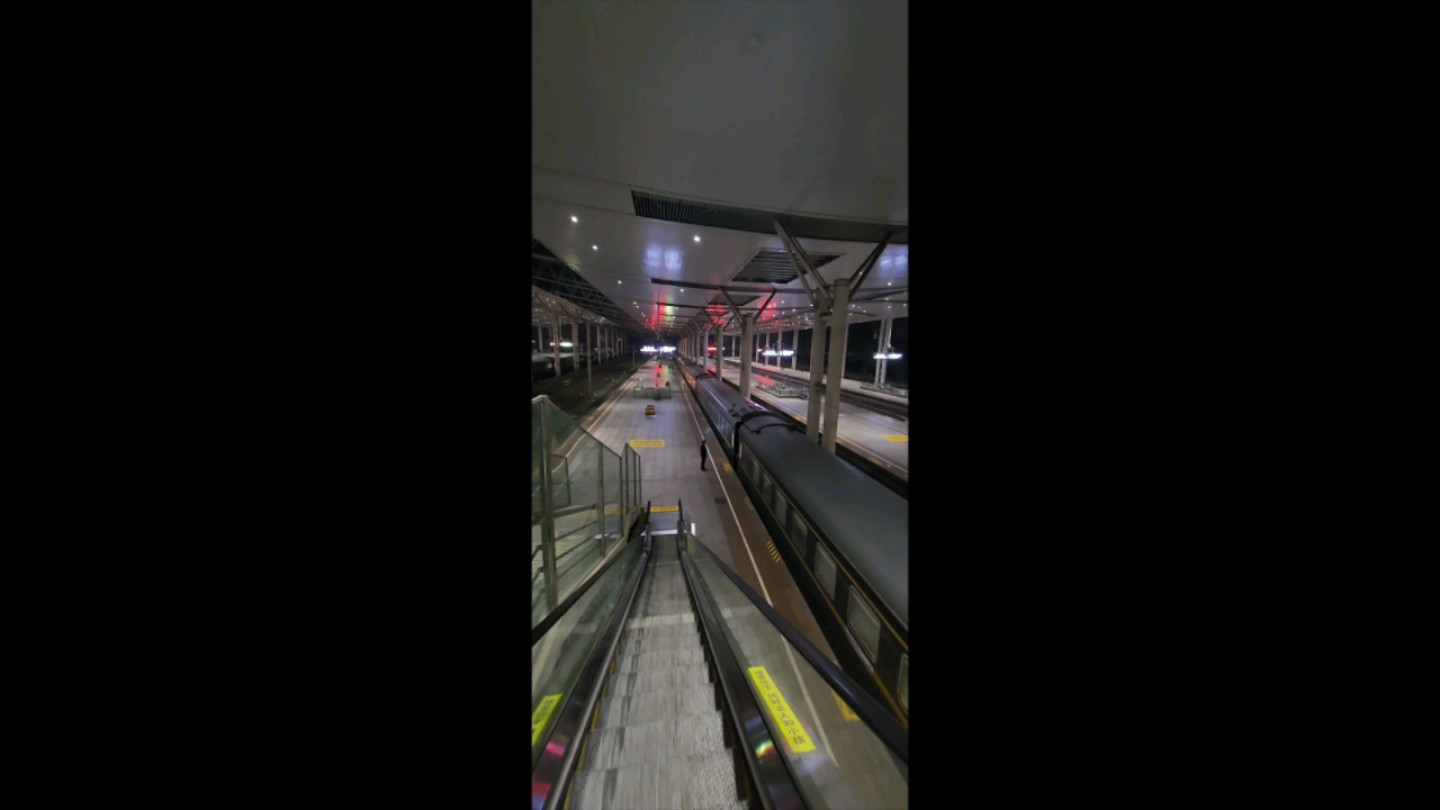 z13次列车武昌站进站上车全流程