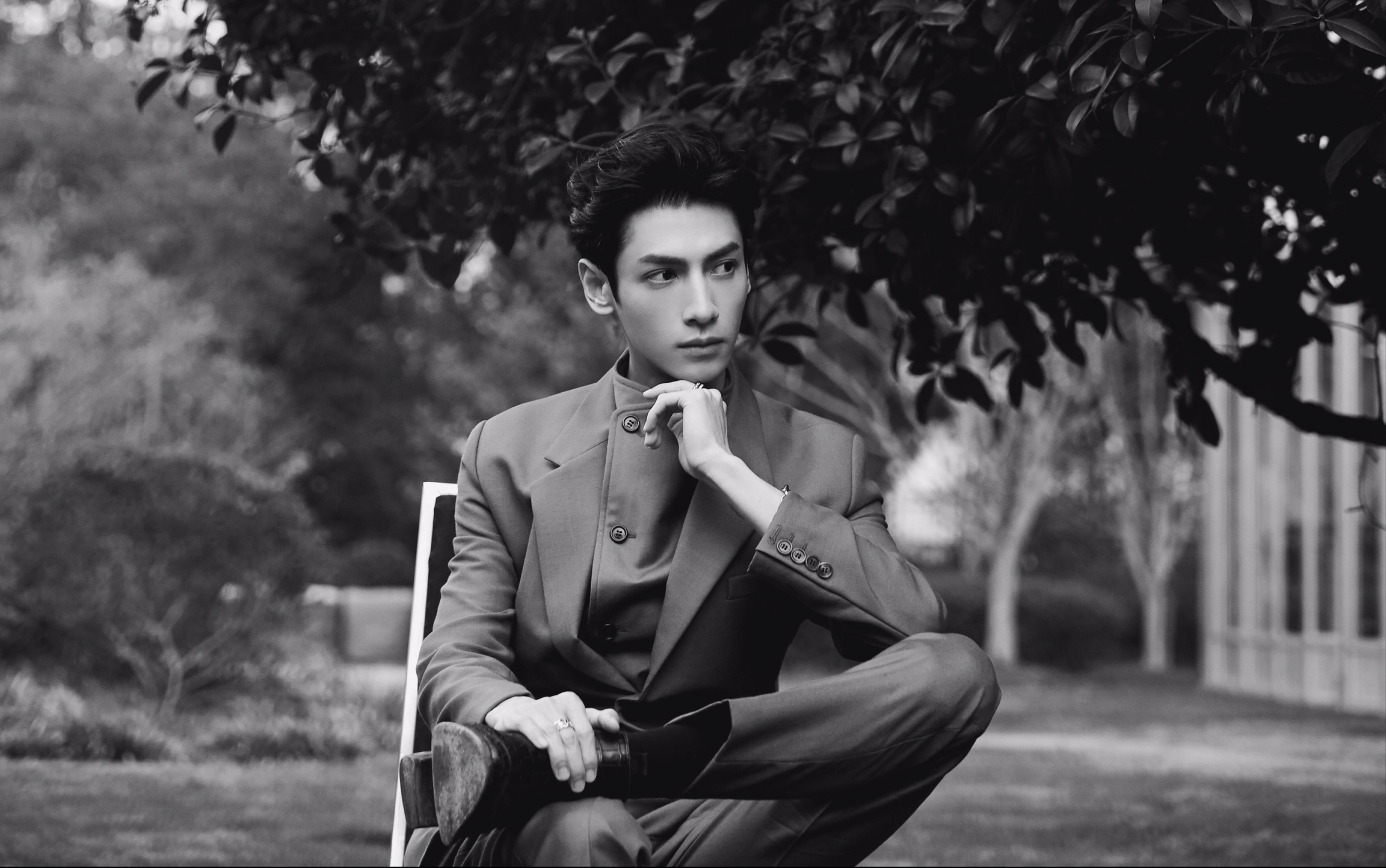 【罗云熙|西装大佬】这bgm真是我看图的第一反应