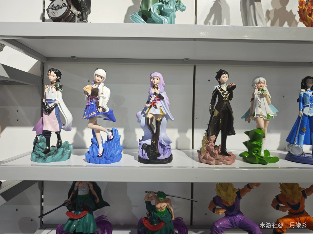 盘点那些抽象盗版原神手办模玩