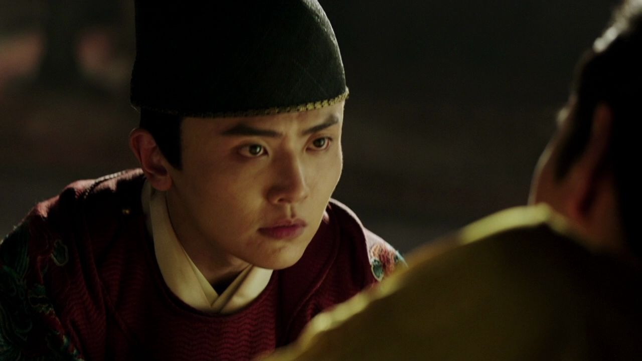 绣春刀信王个人向刘端端故人叹最后的城墙破开登高望海一片烟火海