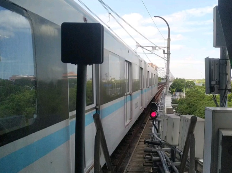 上海地铁9号线0948(世博坂田)泗泾出站