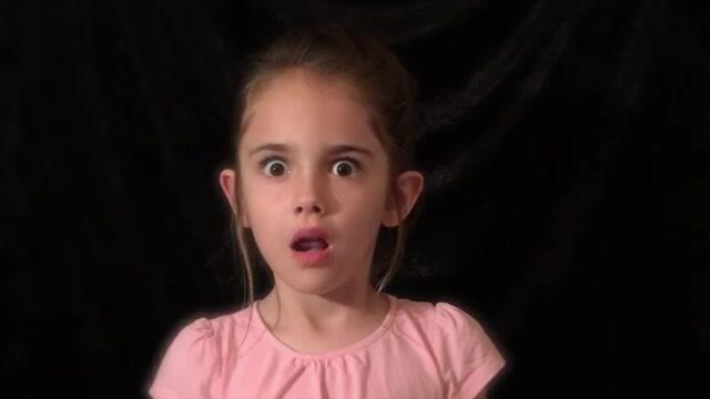 《好莱坞往事》里面演技惊艳的小女孩julia butters