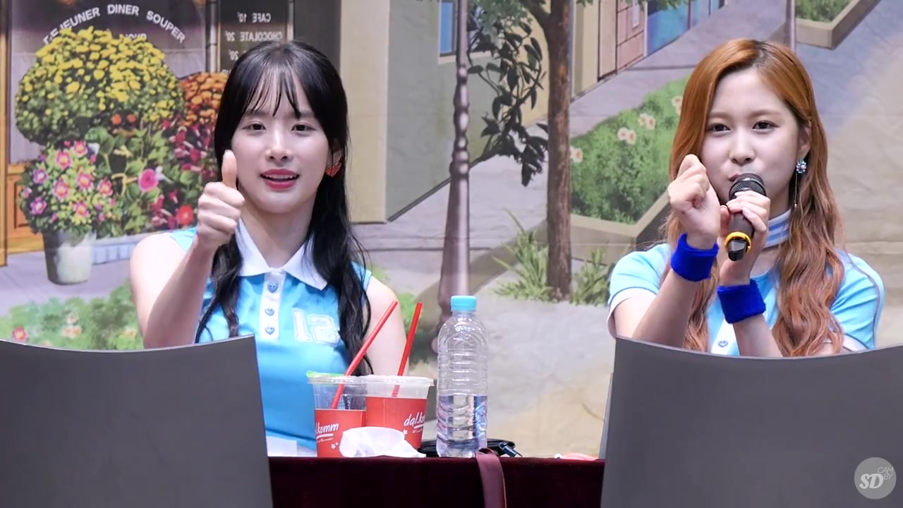 170701 宇宙少女签名会 雪娥多荣 直拍_哔哩哔哩_bilibili