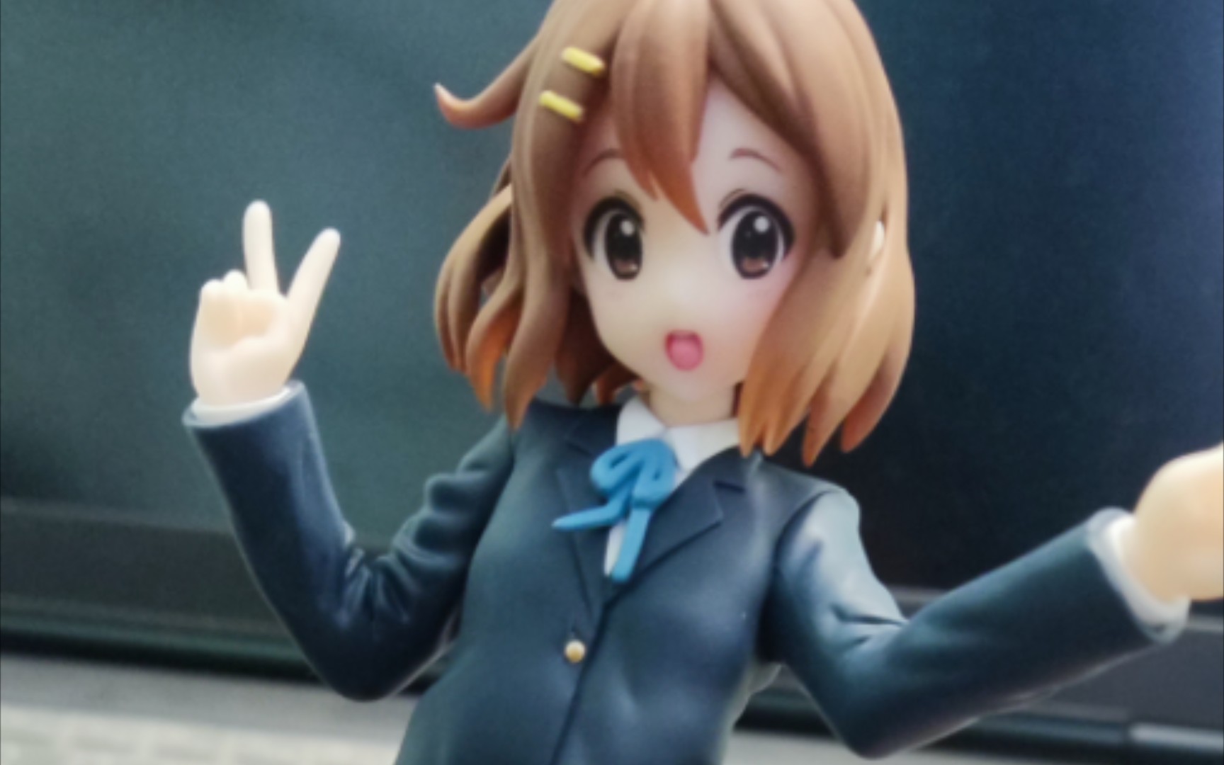 轻音少女景品手办开箱 平泽唯