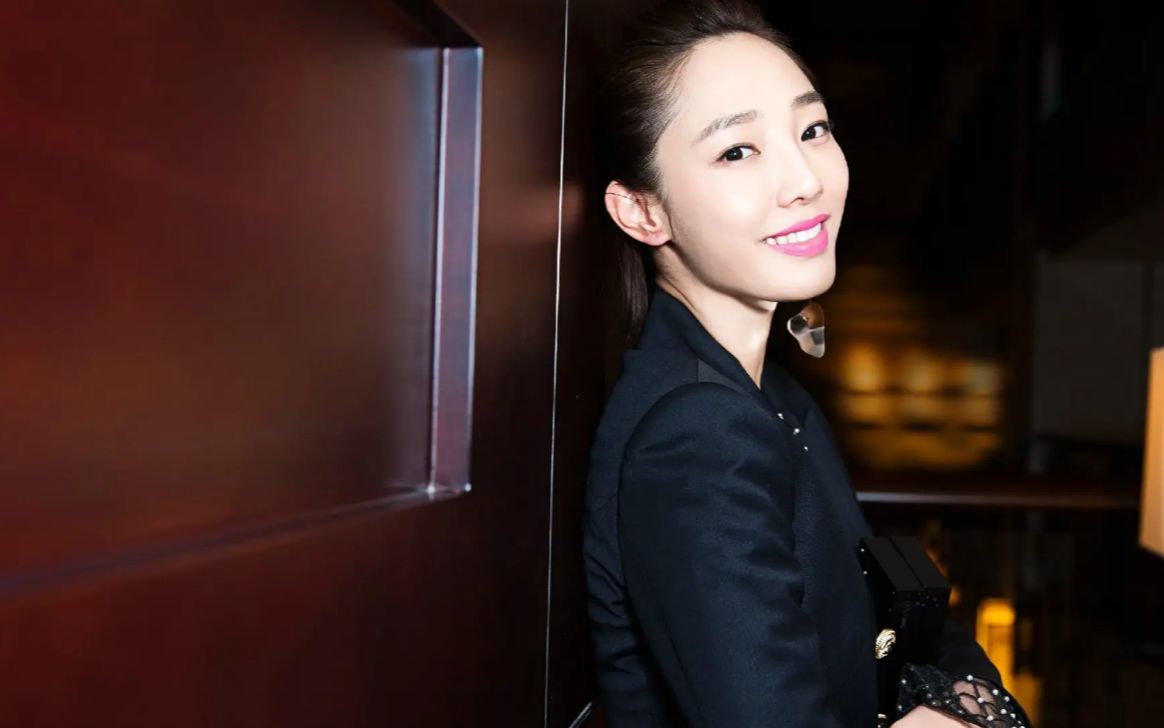 白百合婚内出轨事件一指禅起因到结果演艺事业遭到下滑