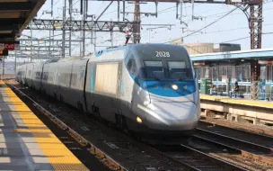 Descargar video: 2022年4月13日 美国东北走廊Bridgeport站拍车合集-含Acela Express/Avelia Liberty/大都会北方铁路