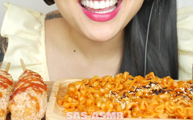 sas吃播吃番茄酱火鸡酱面