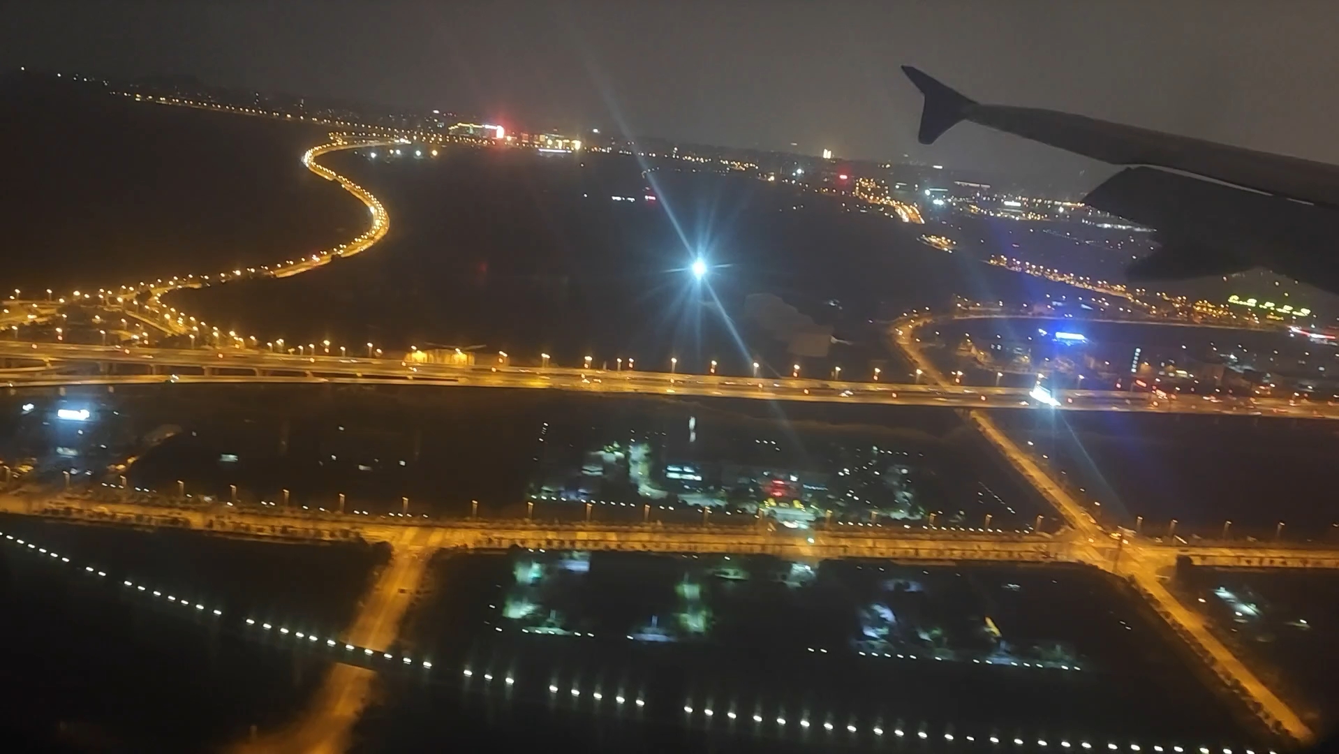 飞机空中夜景图片图片