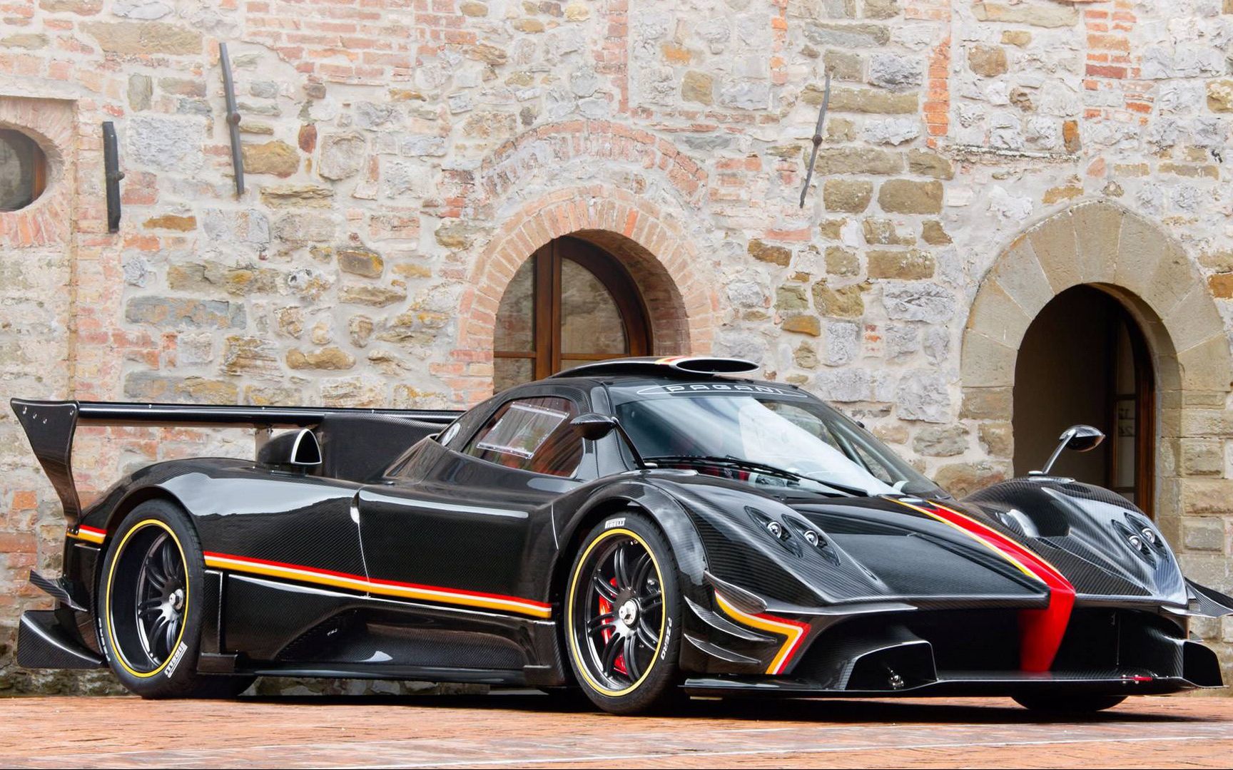 帕加尼zonda r对阵众超跑