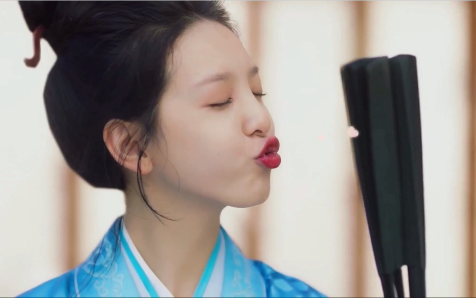 【师爷请自重】章若楠女扮男装化身说书先生(主页加微领链接)_哔哩