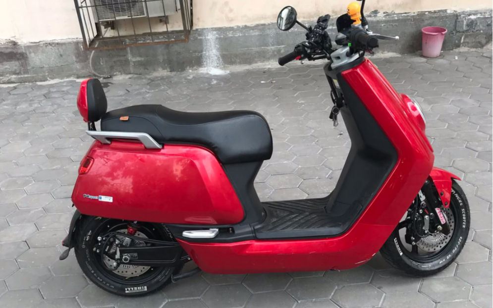 小牛n1s魔力士72350套装极速110续航150公里