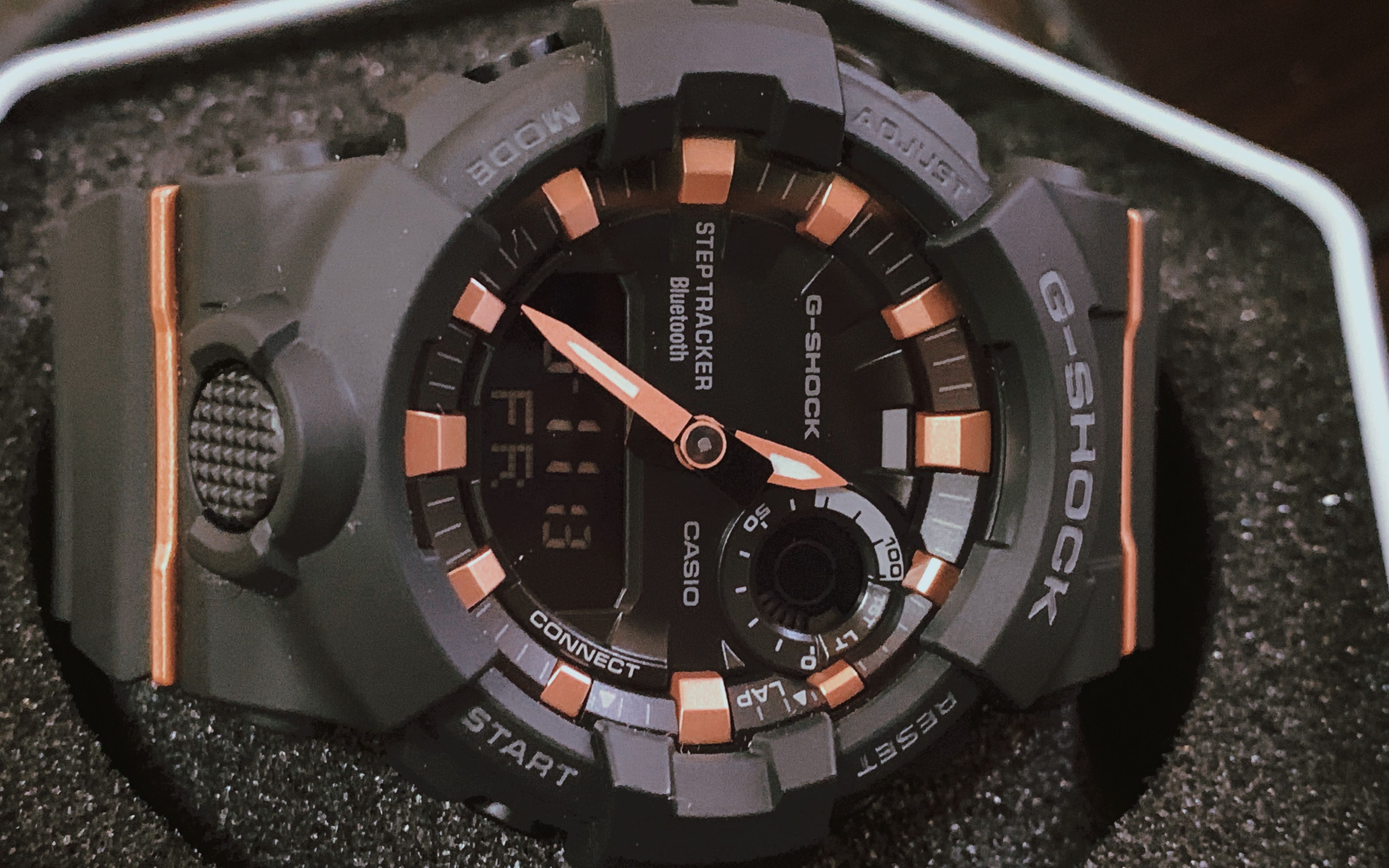 【卡西欧开箱】gma-b800开箱讲解以及app演示和上手效果_哔哩哔哩