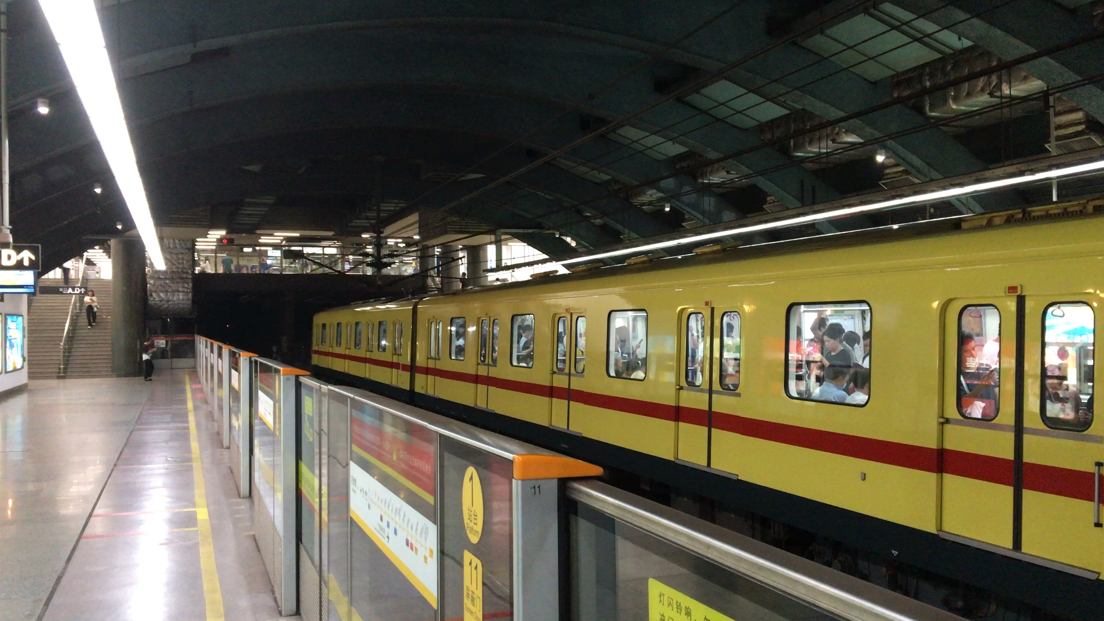 广州地铁一号线大西2324出站