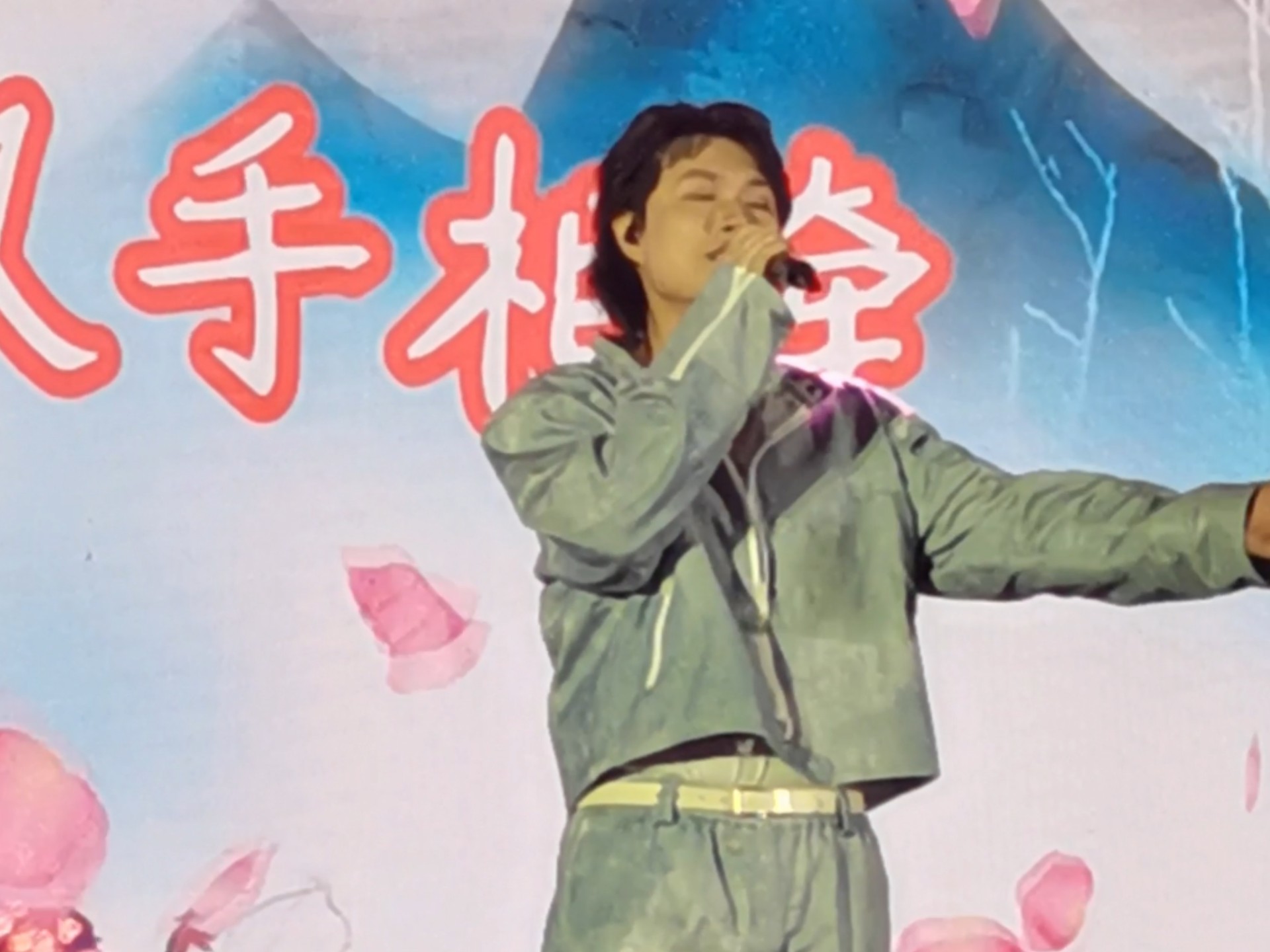 《予你温柔如初见》