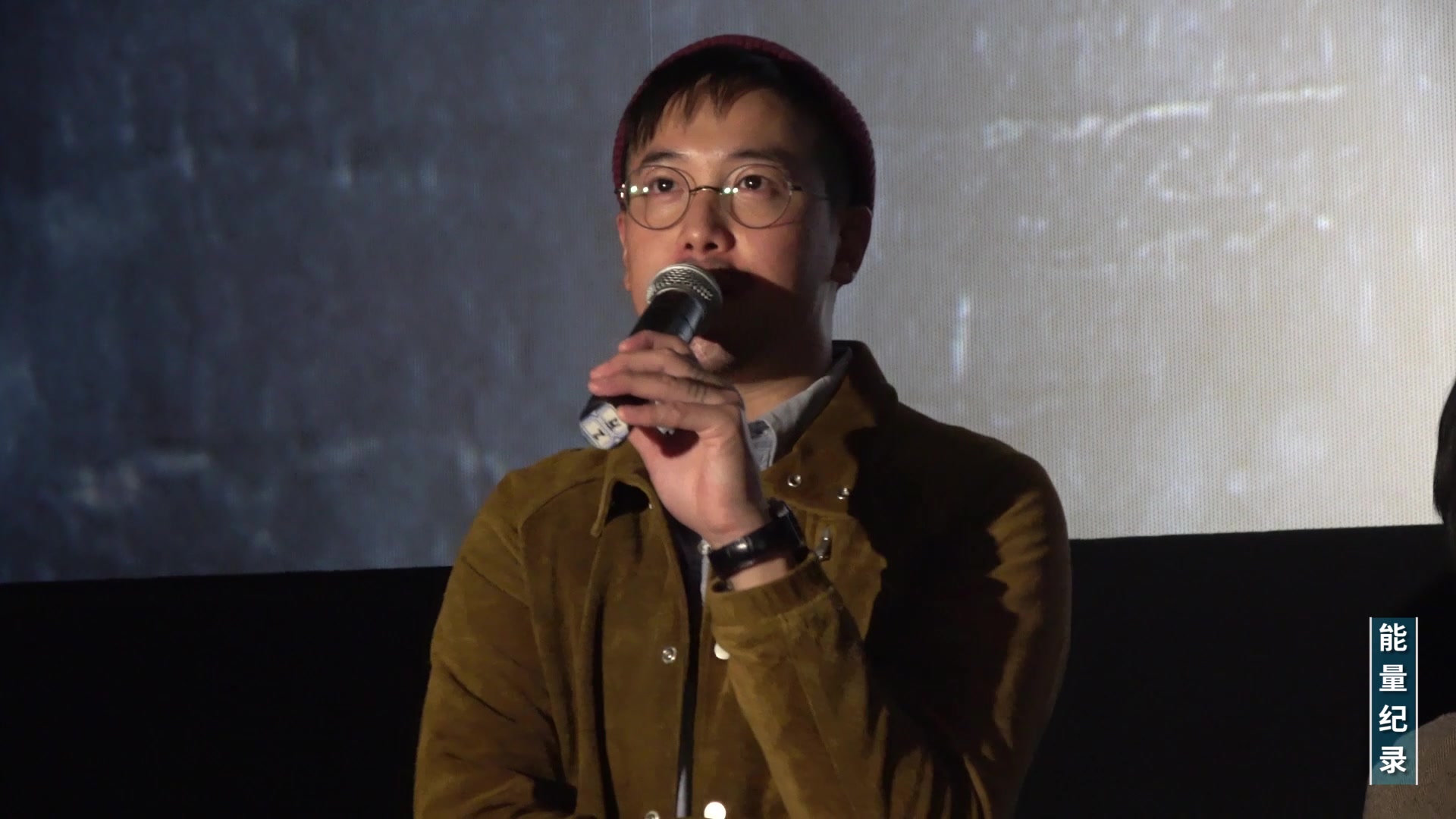 少年的你导演曾国祥易烊千玺是很独特的男孩非常有同理心