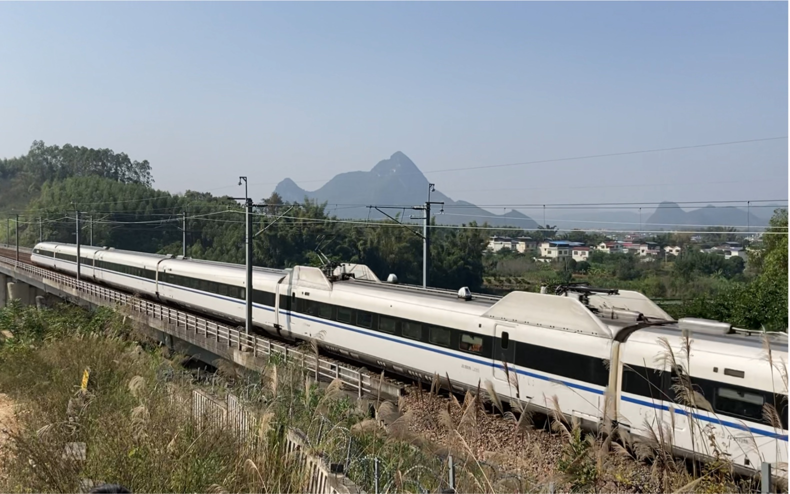 【铁道摄影】g431次通过衡柳线七里坪隧道附近