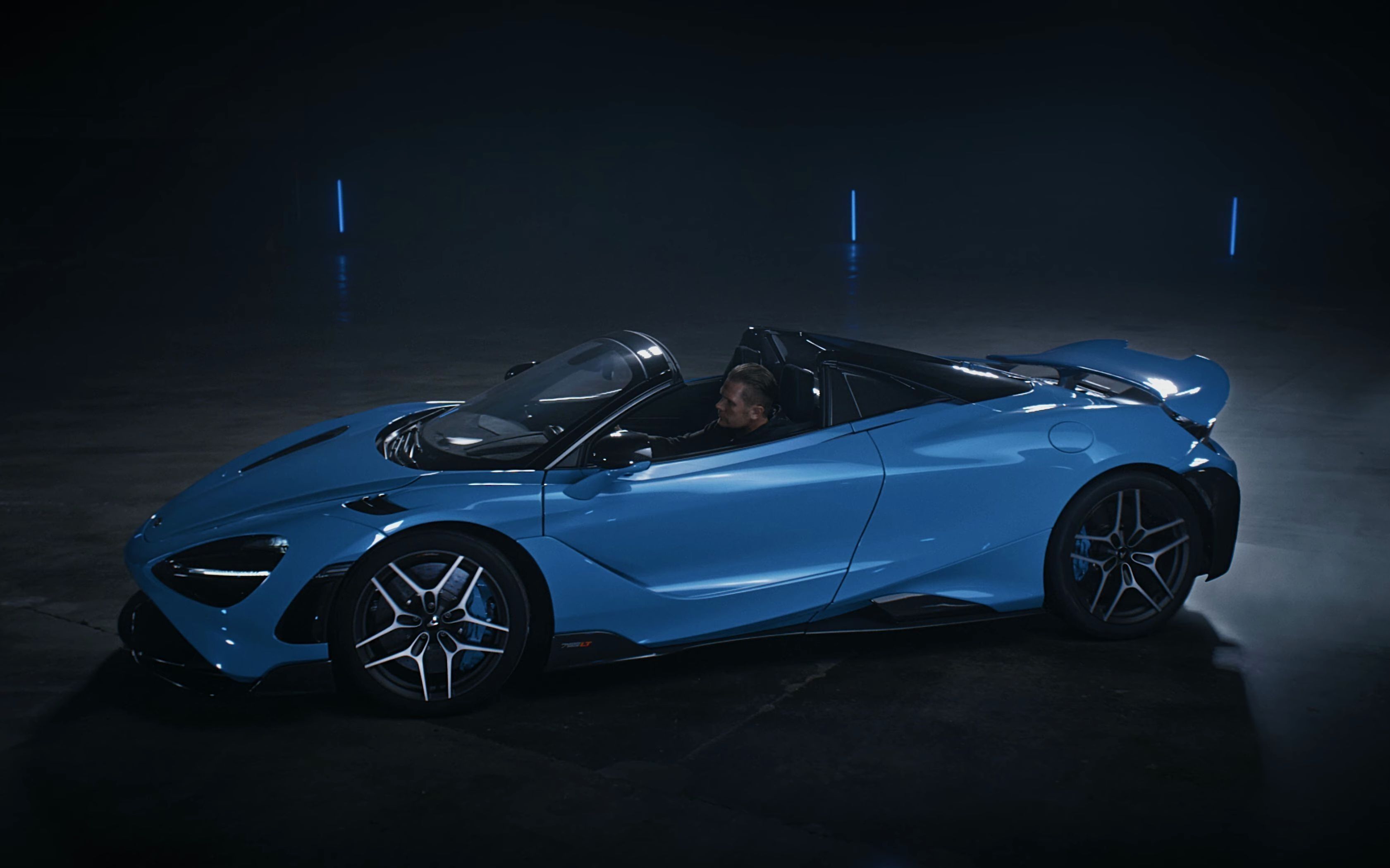 迈凯伦765lt spider炫酷慢动作宣传片_哔哩哔哩_bilibili