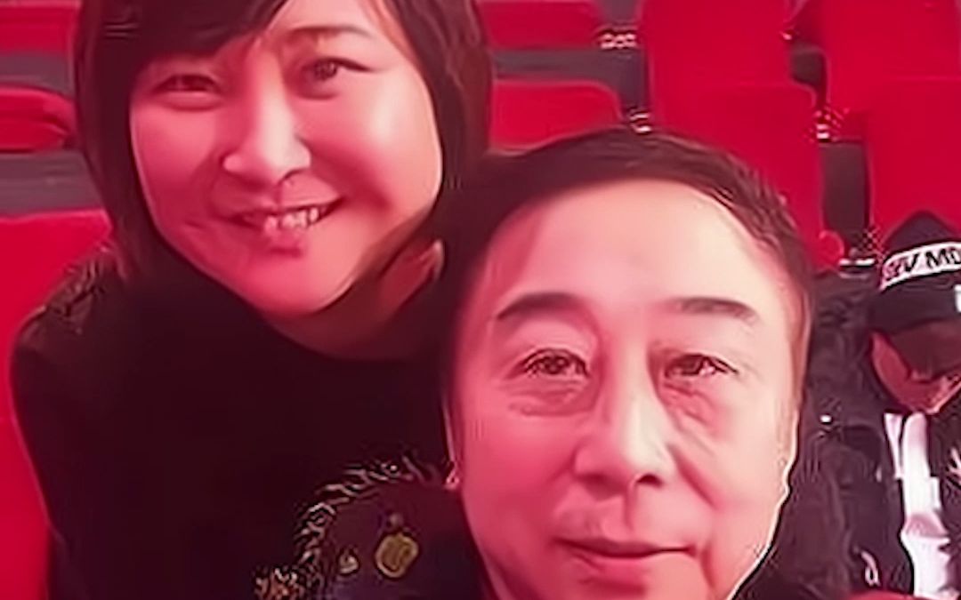 冯巩贾玲罕见同框拍视频力破师徒不和传闻