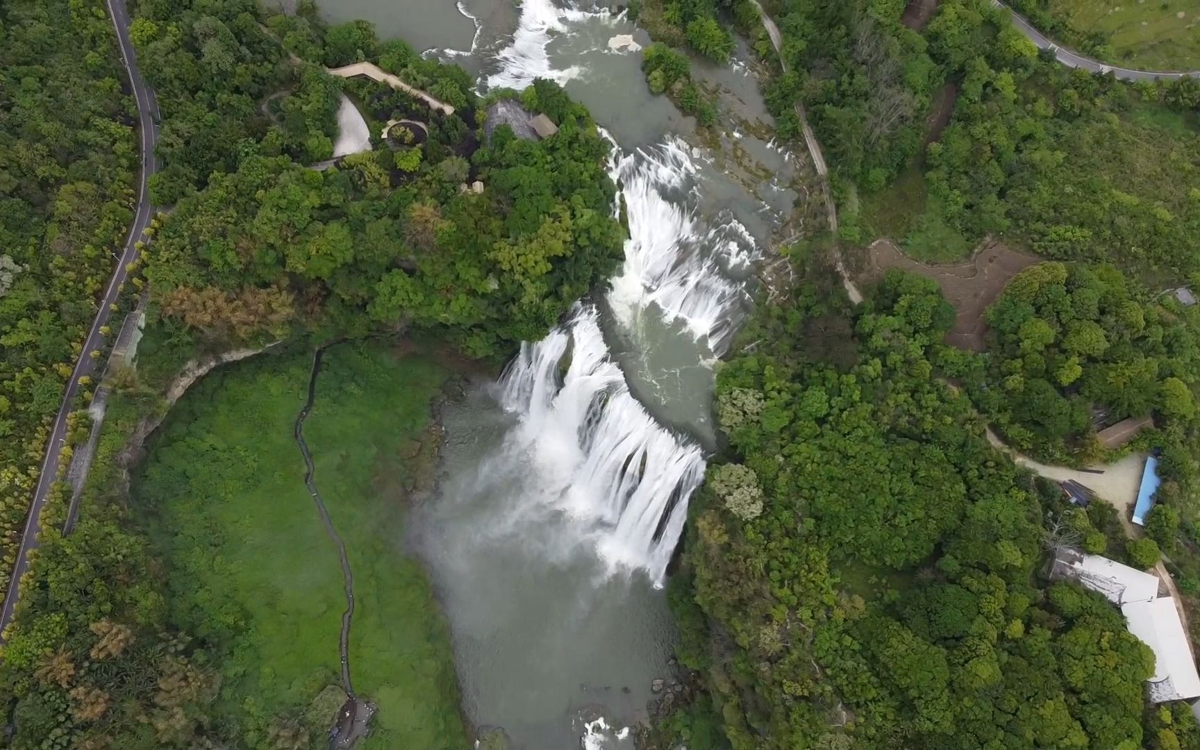 鸟瞰黄果树瀑布群
