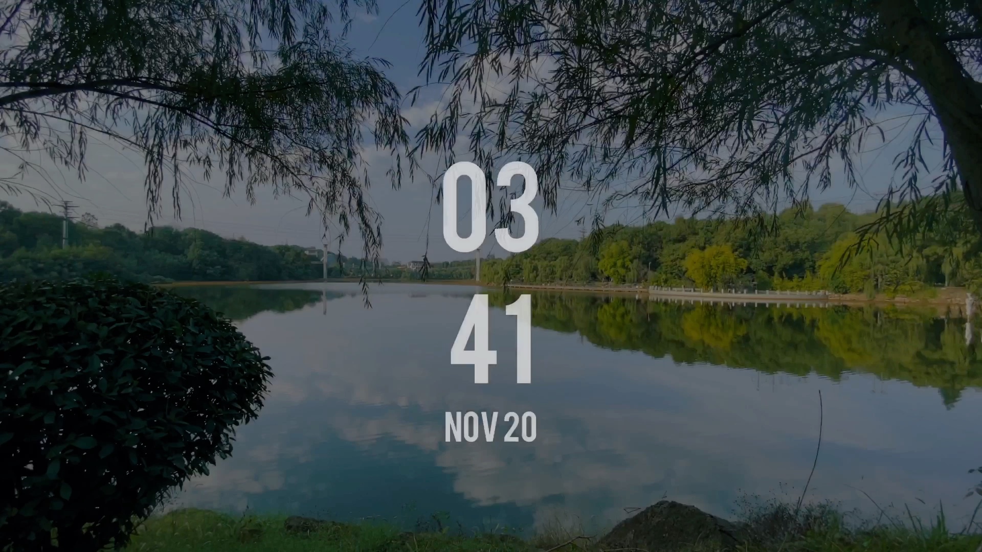 iphone11拍摄的秋景太美了