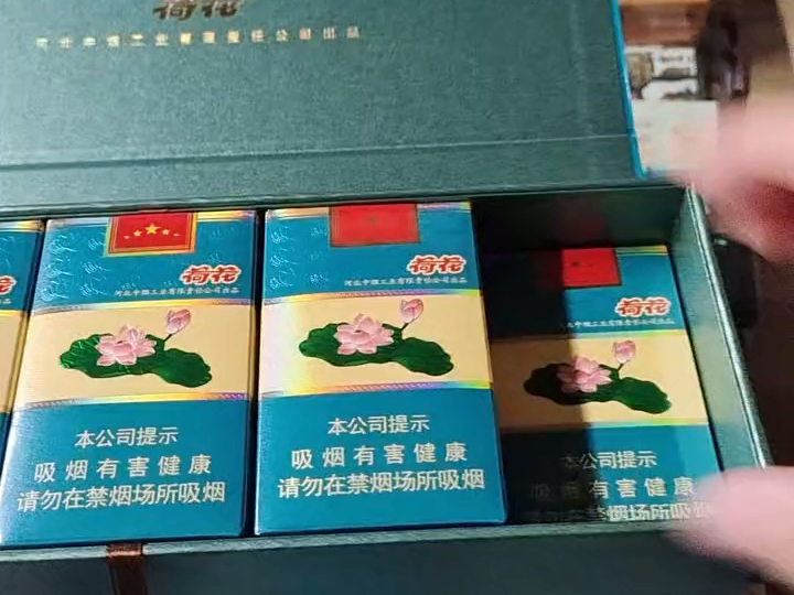 软包荷花烟图片